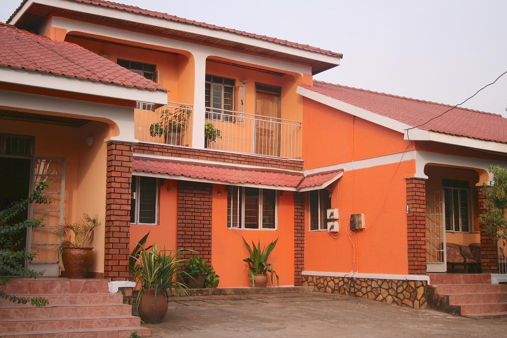 Hotel Acacia Kampala Exterior photo