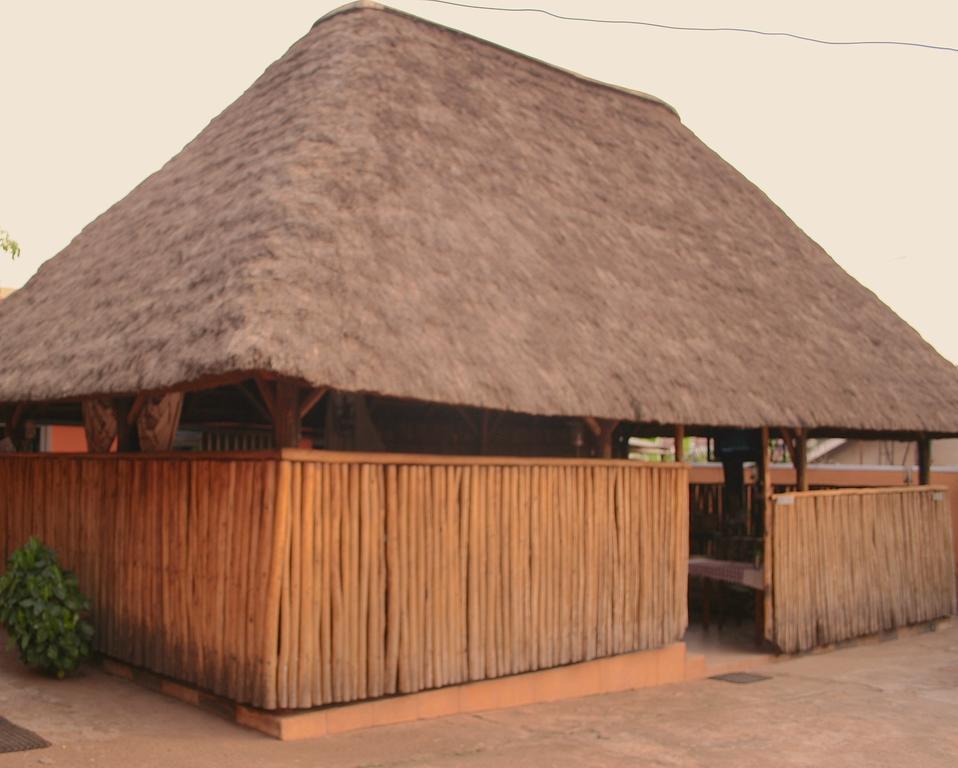 Hotel Acacia Kampala Exterior photo