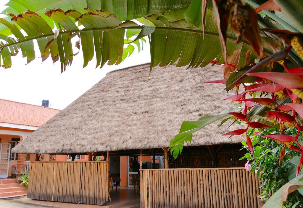 Hotel Acacia Kampala Exterior photo