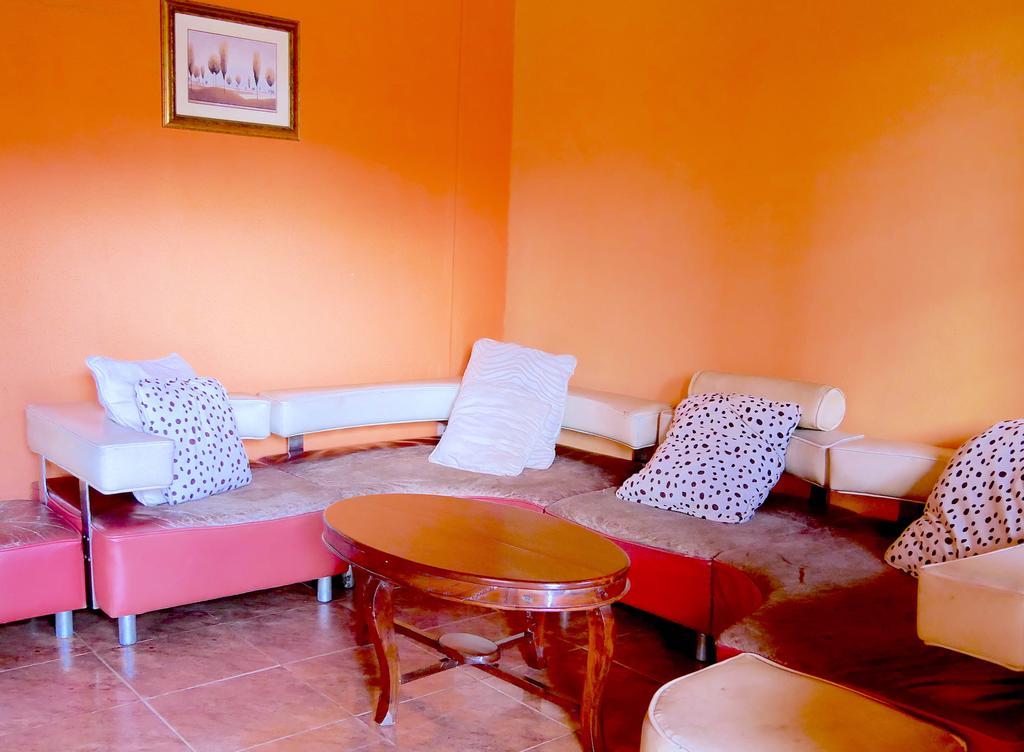Hotel Acacia Kampala Exterior photo