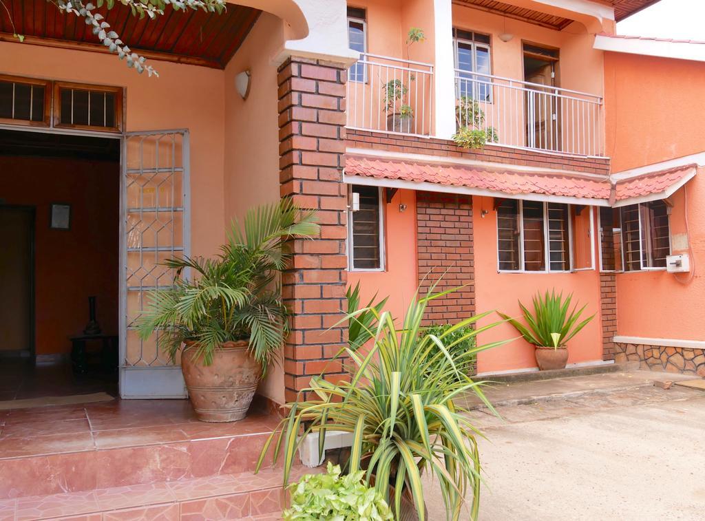 Hotel Acacia Kampala Exterior photo
